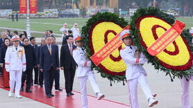 Lãnh đạo Đảng, Nhà nước vào Lăng viếng Chủ tịch Hồ Chí Minh nhân dịp tết Bính Ngọ 2026