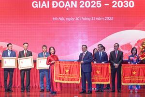 Nâng cao thế và lực của đất nước thông qua ngoại giao kinh tế