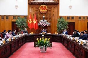 Thủ tướng chỉ đạo tháo gỡ vướng mắc cho các dự án điện khí LNG