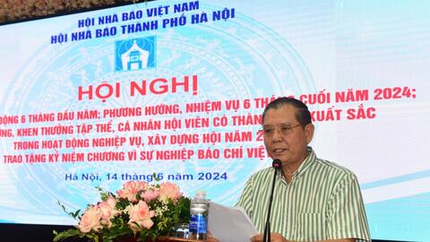 Báo Tuổi trẻ Thủ đô được UBND TP Hà Nội tặng bằng khen