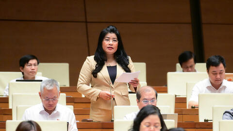 Lo chậm tiến độ, đại biểu Quốc hội đề nghị chuyển tiếp chính sách điện hạt nhân