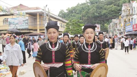 Chợ phiên Cao Bằng: ‘Cầu nối’ tiêu thụ sản phẩm và phát triển du lịch