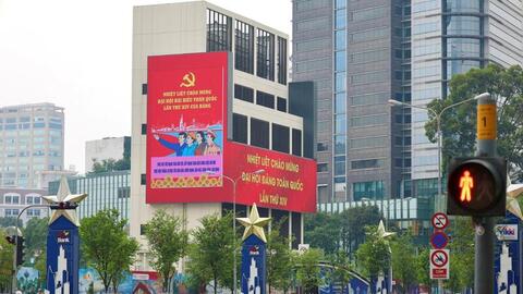 Thực hiện 3 đột phá chiến lược của Đảng: Nhìn từ TP. Hồ Chí Minh