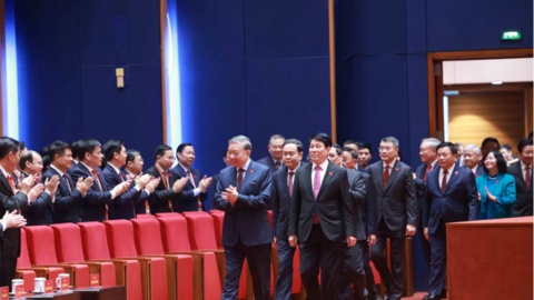 Việt Nam vững bước trong một thế giới đầy biến động