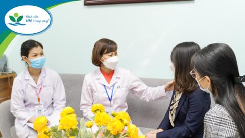 Giúp trẻ vượt qua những sang chấn tâm lý