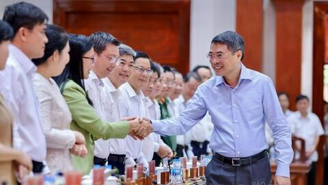 Thủ tướng yêu cầu Đồng Tháp xây dựng kịch bản tăng trưởng '2 con số'