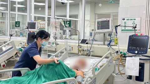 Ăn tiết canh, người đàn ông bị viêm màng não, phù não nguy kịch