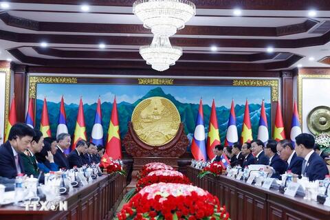 Tổng Bí thư Tô Lâm và Tổng Bí thư, Chủ tịch nước Lào Thongloun Sisoulith chứng kiến Lễ trao các văn kiện hợp tác