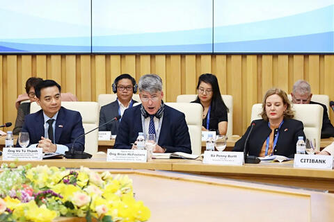 Bộ Công Thương và USABC trao đổi định hướng hợp tác công nghiệp, năng lượng