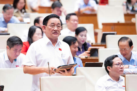 Quốc hội thảo luận về dự án luật sửa đổi, bổ sung một số điều của 4 luật thuộc lĩnh vực ngành Công Thương
