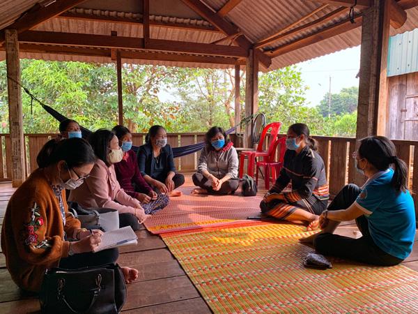 Mô hình CLB “Phụ nữ xóa bỏ hủ tục ma chay, cưới hỏi” góp phần xóa bỏ nhiều hủ tục trong đồng bào dân tộc thiểu số. Ảnh: N.B