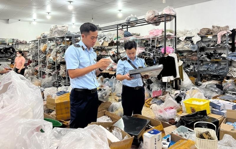 Lực lượng Quản lý thị trường kiểm tra ngăn chặn gian lận thương mại, hàng giả, hàng kém chất lượng