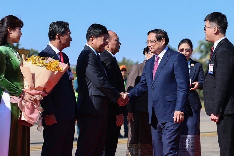 Chuyến công tác của Thủ tướng tới Lào diễn ra trong bối cảnh quan hệ chính trị, lòng tin chiến lược Việt Nam - Lào tiếp tục được củng cố, thắt chặt, khẳng định vai trò nòng cốt, định hướng tổng thể trong quan hệ hai nước - Ảnh: VGP/Nhật Bắc