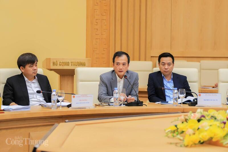 Ban Chính sách, Chiến lược Trung ương làm việc với Bộ Công Thương - 2