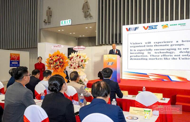 Ông Vũ Bá Phú, Cục trưởng Cục Xúc tiến thương mại (Bộ Công Thương) phát biểu.
