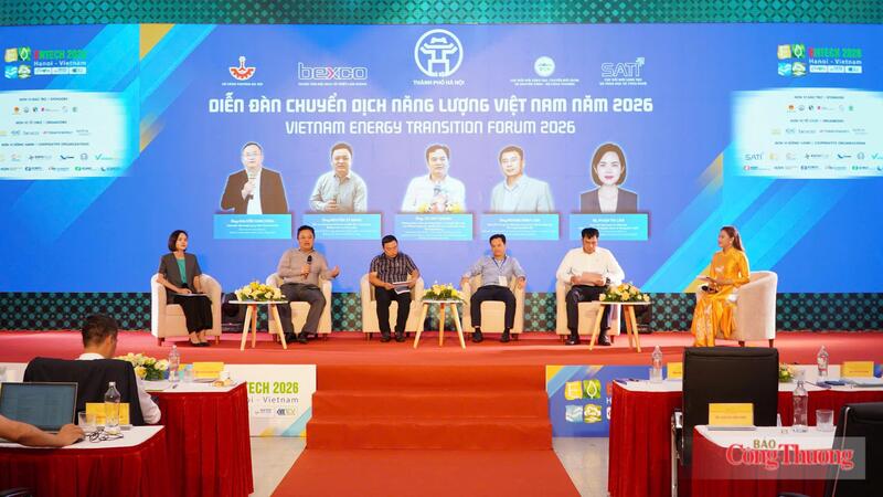 Các phiên thảo luận tại diễn đàn nhận được sự quan tâm lớn từ các cơ quan quản lý, chuyên gia, nhà khoa học và cộng đồng doanh nghiệp. Ảnh: Ngọc Anh