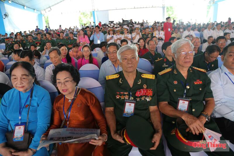 TP. Hồ Chí Minh quyết tâm viết tiếp khát vọng phát triển mới - 3