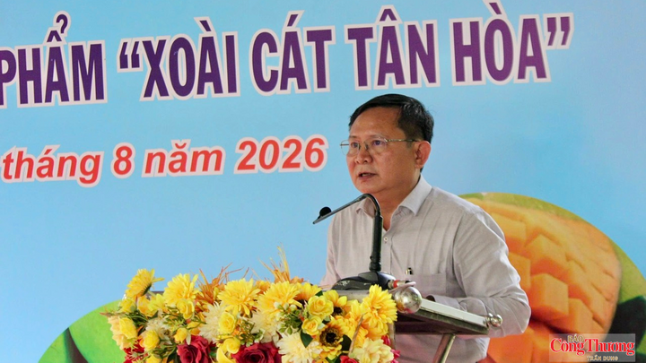 Ông Nguyễn Công Tâm - Chủ tịch xã Tân Hòa phát biểu buổi toạ đàm.