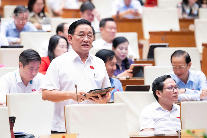 Đại biểu Trần Quốc Tuấn, Đoàn đại biểu Quốc hội tỉnh Vĩnh Long.