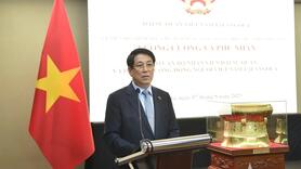 Chủ tịch nước Lương Cường gặp gỡ cán bộ, nhân viên Đại sứ quán và cộng đồng người Việt Nam tại Angola