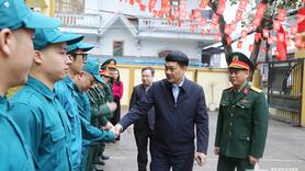 Phó chủ tịch Quốc hội Vũ Hồng Thanh thăm, chúc Tết tại phường Hồng Gai (tỉnh Quảng Ninh)