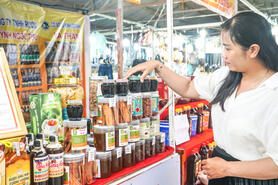 Kết nối thị trường tiêu thụ sản phẩm chủ lực địa phương