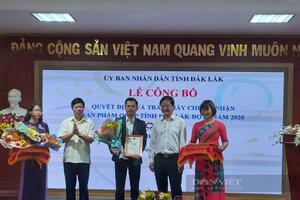 Đắk Lắk: Bỏ phố về quê, hotmen bắt tay với nông dân trồng cây ra trái lạ, xay ra thứ bột thơm lừng