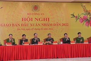 Đẩy nhanh điều tra các vụ án tham nhũng