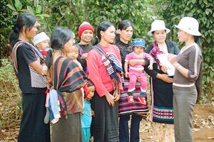 Chăm lo công tác gia đình, tạo nền tảng phát triển xã hội