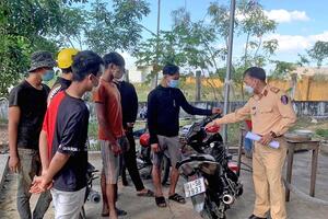 Gia Lai xử lý nghiêm người chưa đủ tuổi, người không có giấy phép lái xe điều khiển mô tô