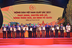 Trên đôi chân không lành, Nông dân Việt Nam xuất sắc ở Đăk Nông trồng những cây gì mà thành tỷ phú?