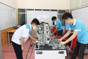 Vì sao doanh nghiệp chưa chú trọng đào tạo lại nghề cho người lao động?