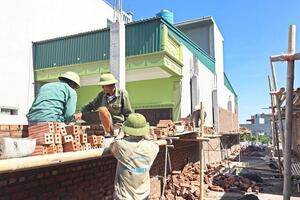 Từ ngày 15-8, hộ nghèo, cận nghèo được hỗ trợ xây nhà mới đến 40 triệu đồng/hộ