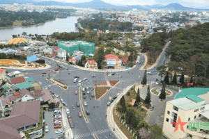 Đà Lạt phân luồng, cấm đỗ xe nhiều tuyến đường nhằm giảm ùn tắc giao thông