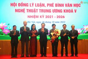 Ra mắt Hội đồng Lý luận phê bình văn học nghệ thuật Trung ương khóa V
