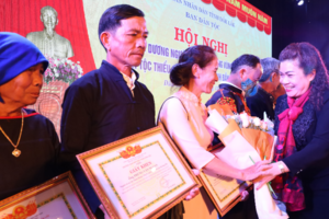 Đắk Lắk: Biểu dương người có uy tín trong vùng đồng bào dân tộc thiểu số