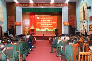 Ủy ban nhân dân tỉnh Gia Lai gặp mặt cán bộ quân đội cao cấp nghỉ hưu, nghỉ công tác