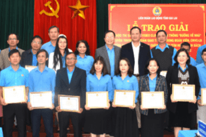 Liên đoàn Lao động tỉnh Gia Lai tổng kết, trao giải 2 cuộc thi "Đường về nhà" và tìm hiểu chính sách pháp luật