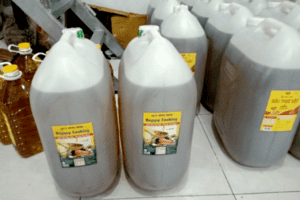 An Giang phát hiện 8.054 lít dầu thực vật vi phạm ghi nhãn hàng hóa