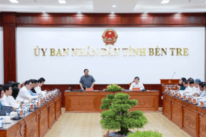 Thủ tướng Phạm Minh Chính: Bến Tre phải xây dựng quy hoạch để phát triển kinh tế biển