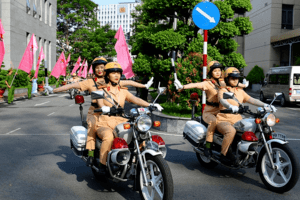 Thực hiện đội hình phản ứng nhanh về an ninh trật tự tại bến xe liên tỉnh, xe buýt liên quận