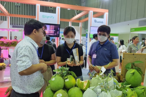 Nông sản Việt thu hút khách tham quan triển lãm HortEx Vietnam 2023