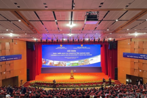 Bộ Công Thương và tỉnh Quảng Ninh tổ chức Hội nghị phát triển dịch vụ logistics