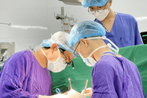 Giải quyết tận gốc thực trạng thiếu thuốc, vật tư y tế