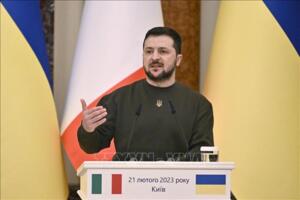 Tổng thống Ukraine cách chức một loạt quan chức cơ quan an ninh