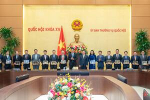 Chủ tịch Quốc hội Vương Đình Huệ: Đặt lợi ích quốc gia lên trước hết và trên hết