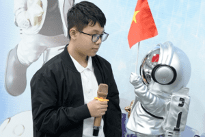 Robot dạy học bằng trí tuệ nhân tạo - dự án sáng tạo của người Việt trẻ