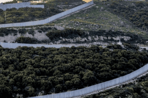 Israel không kích Lebanon và nhiều địa điểm ở dải Gaza