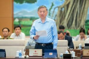 Nhất trí xây dựng và ban hành hai luật liên quan đến đường bộ