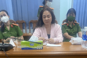 Gia hạn tạm giam bà Nguyễn Phương Hằng đến 5/5